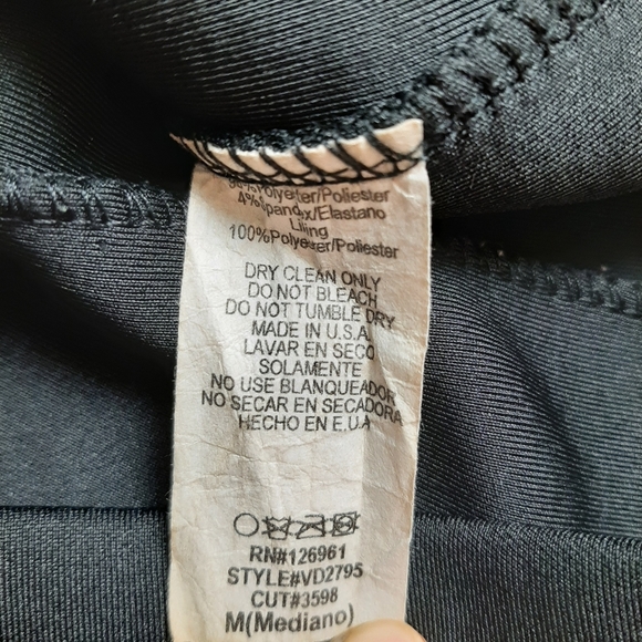 Bundle of 4 dresses - Picture 6 of 16